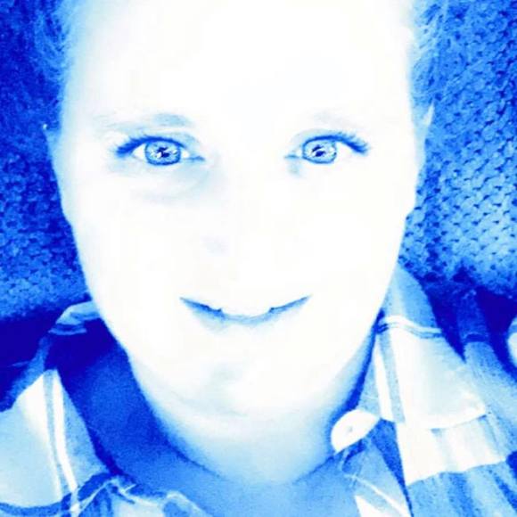 Meet your Posher, Jessica - Picture 1 of 1